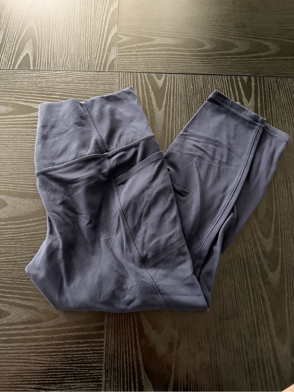 Athleta Salutation Stash 7/8 Tight Navy Blue Leggings Size Large